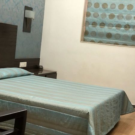 Hotel Sweet Home Mumbai Dış mekan fotoğraf